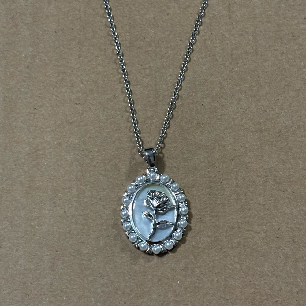 Silver Pearl Rose Necklace